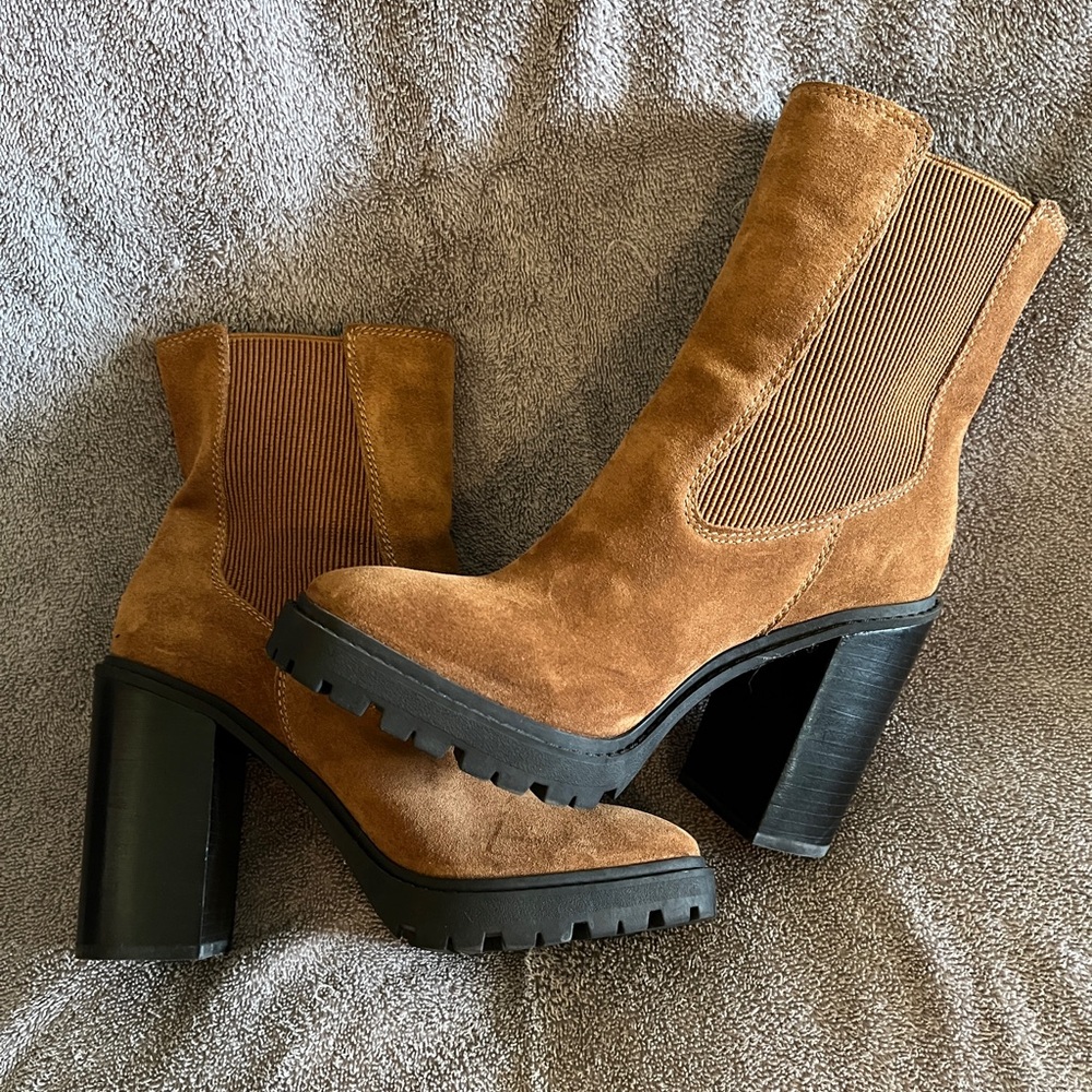 Chelsea and Violet suede boots
